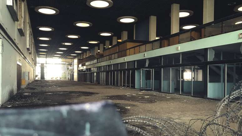 Aeroporto de Nic&oacute;sia est&aacute; abandonado desde agosto de 1974