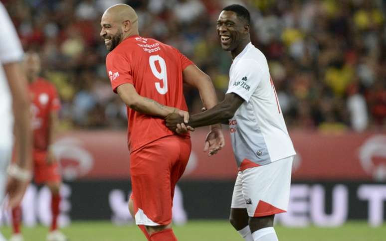 Adriano participou da 15ª edição do Jogo Das Estrelas promovido por Zico (Foto: Celso Pupo/Fotoarena)