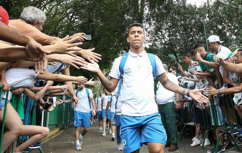 Marcos Rocha ainda pertence ao Atlético-MG, mas deixou claro seu desejo de permanecer no Palmeiras (Divulgação)