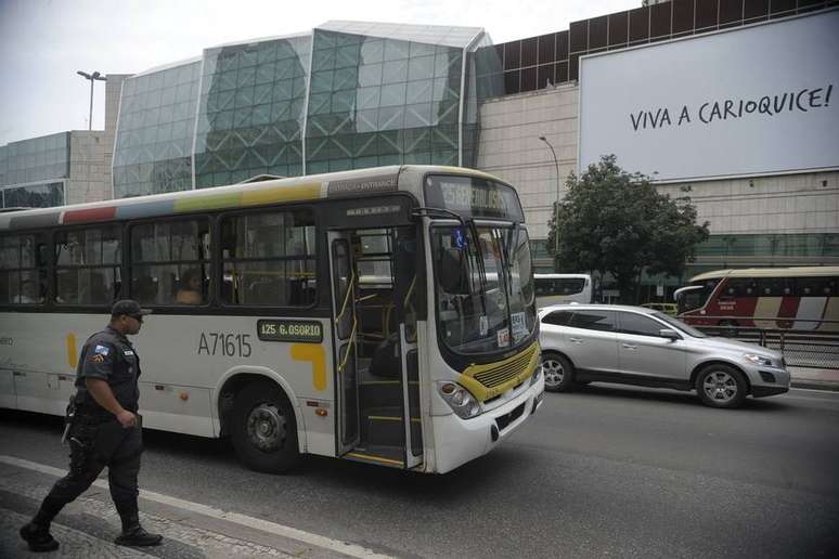 Atualmente, valor da passagem de ônibus é de R$ 3,95