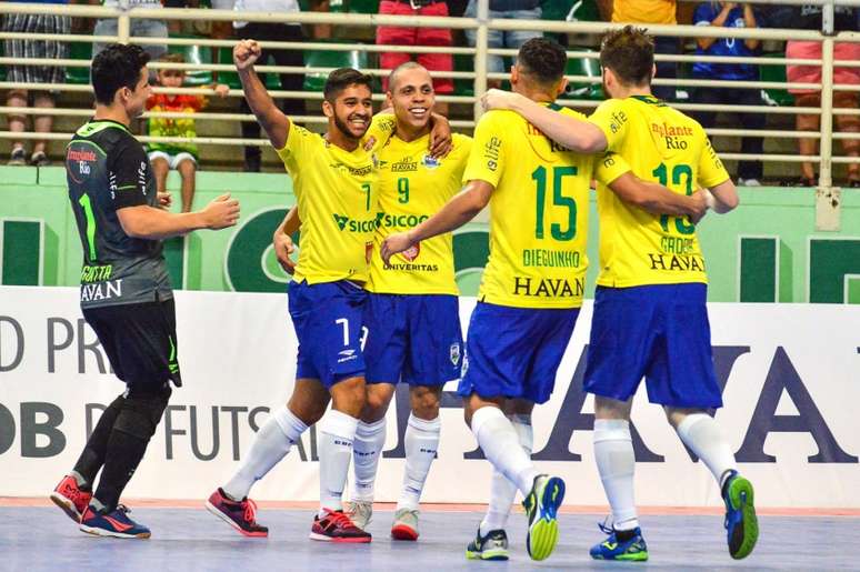 Conheça melhor os jogadores da Seleção Brasileira de Futsal que