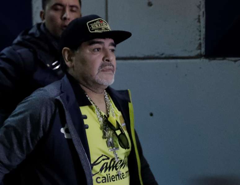 Técnico do Dorados, Maradona chega ao estádio Alfonso Lastras