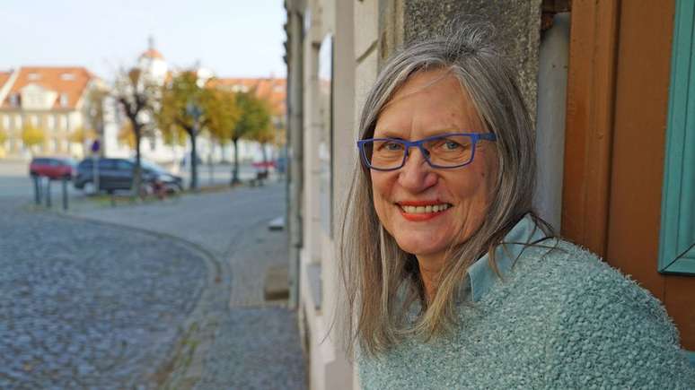 Eva Hauptfleisch j&aacute; voltou para a cidade de origem da sua fam&iacute;lia duas vezes em 2018 para protestar contra neonazistas