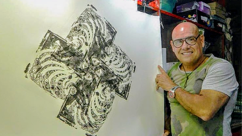 O artista pl&aacute;stico Georges Bom de Almeida chegou a ir at&eacute; o barco, mas desistiu de passar o R&eacute;veillon nele