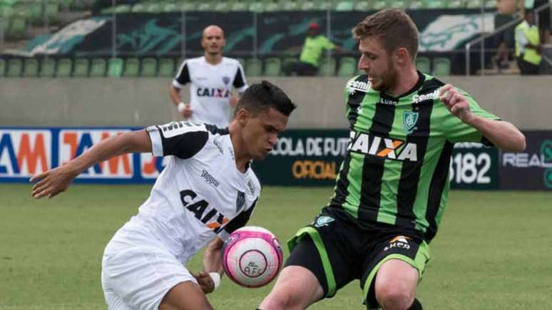 Aylon teve altos e baixos no América-MG e seu vinculo se encerrou no dia 31 de dezembro- Alessandra Torres/Photo Premium