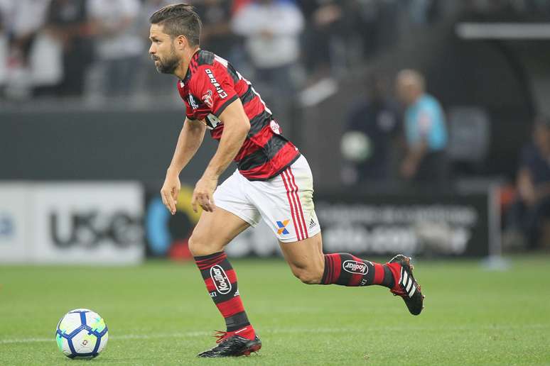 Diego ainda tem situação indefinida no Flamengo