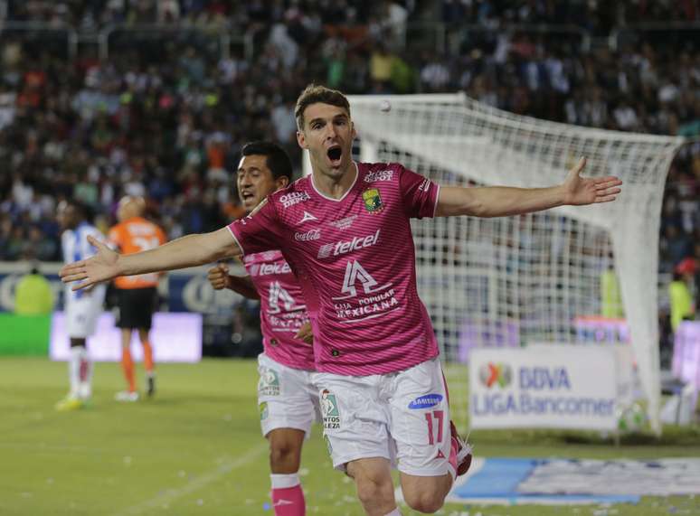 Mauro Boselli j&aacute; aceitou a proposta do Corinthinas