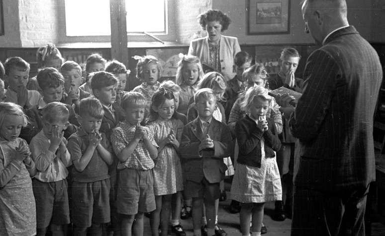 O filho mais novo de Murray O'Hair tinha que ler diariamente dez versículos da Bíblia antes do início das aulas