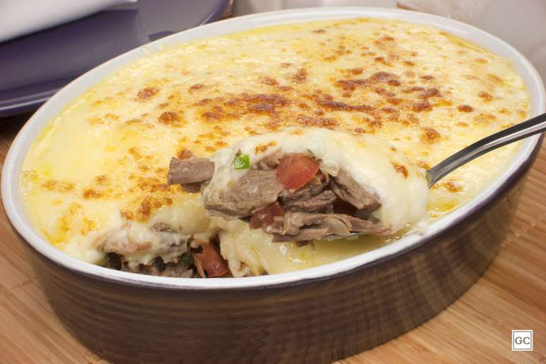 Escondidinho de costela cremoso |
Produ&ccedil;&atilde;o: Livia Badan - Jobz Fotografia