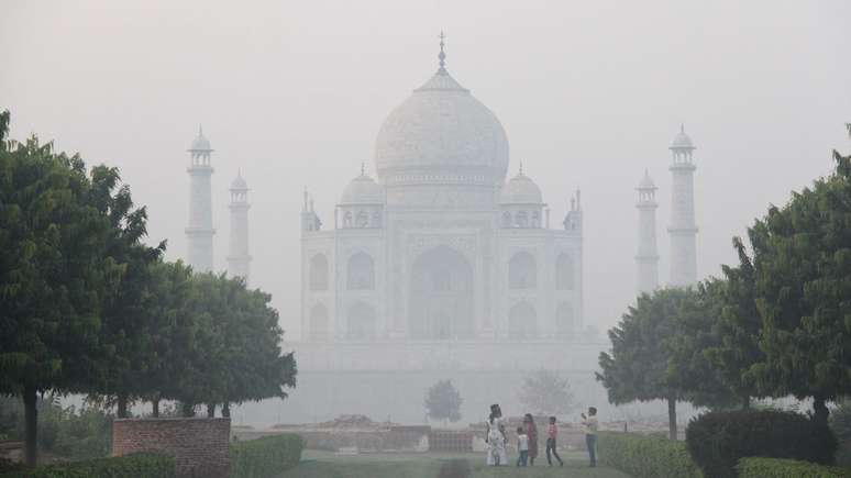 A regi&atilde;o onde fica o Taj Mahal enfrenta um s&eacute;rio problema de polui&ccedil;&atilde;o do ar