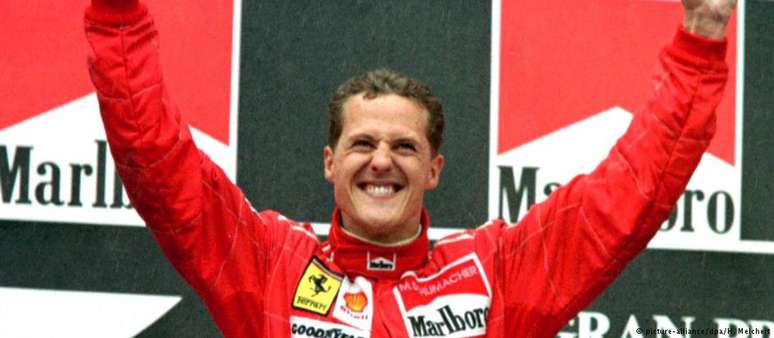 Schumacher num dos muitos momentos de vitória: assim os fãs devem recordar o campeão