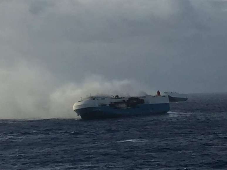 Navio Sincerity Ace pegou fogo no Pacífico durante viagem entre o Japão e o Havaí