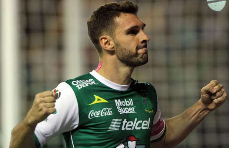 Mauro Boselli reforçará o Corinthians em 2019 (Foto: AFP)