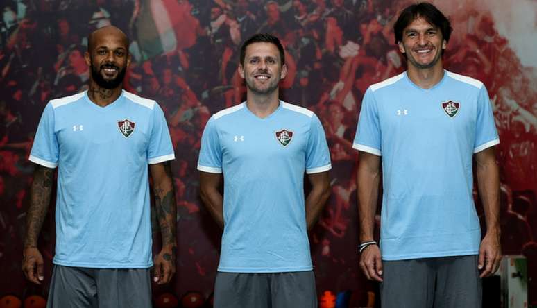Os três atletas assinaram contrato de uma temporada com o Tricolor (Foto: Divulgação/Fluminense)
