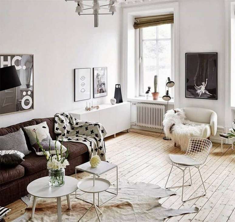 72. Modelo de manta para decoração de sala de estar com etilo escandinavo – Foto: Wood Save