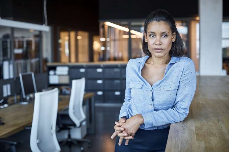 As mulheres ganham menos que os homens para desempenhar as mesmas funções. Isso acontece em quase todas as áreas, aponta pesquisa