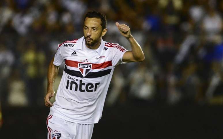 Nenê está sendo monitorado pelo Fluminense (Foto: Celso Pupo/Fotoarena)