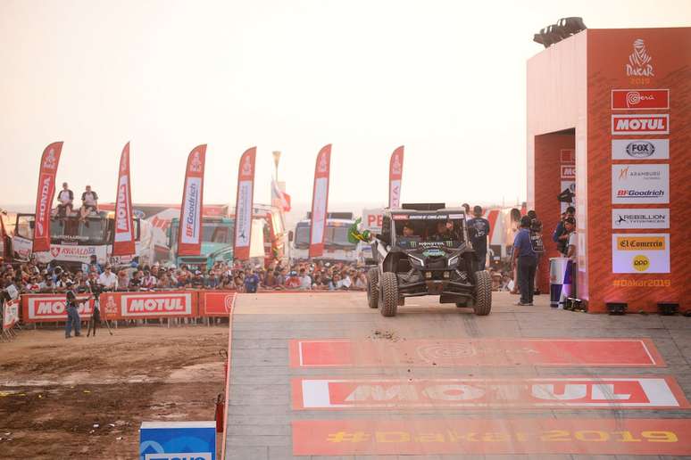 Rally Dakar: brasileiros vencem em primeiro dia de calor escaldante no Peru