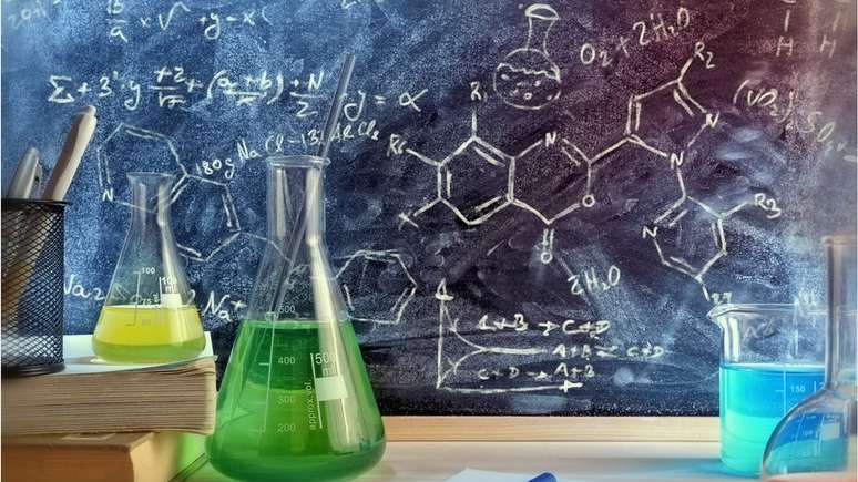 Todas as subst&acirc;ncias da Terra est&atilde;o compostas por elementos