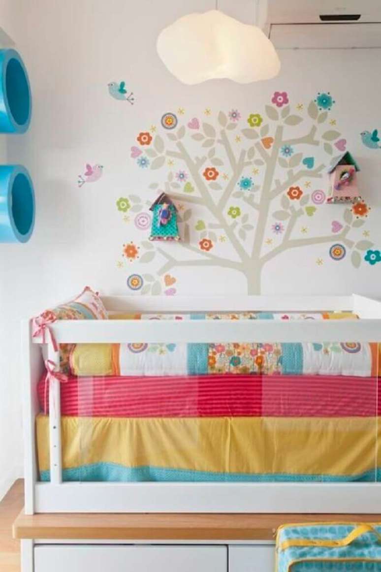 9. Saiba escolher as cores para quarto de bebê feminino que deixam a decoração bonita e o bebê bem confortável – Foto: Pinterest