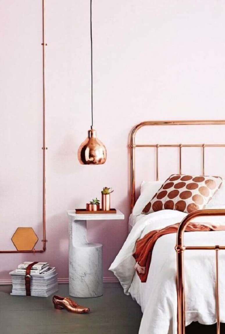 37. Mesclar tons diferentes de rosa é garantia de uma linda decoração para o quarto feminino – Foto: Lidiane Malheiros Blog