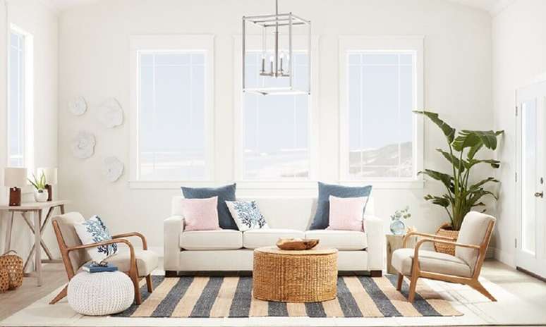 1. Cores claras são uma ótima opção para decoração de casa para o verão – Foto: Cuthaton