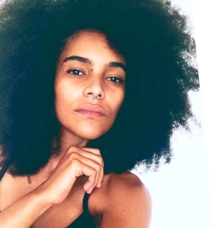 Gabriela: m&uacute;sica, artista pl&aacute;stica, produtora audiovisual e designer gr&aacute;fica