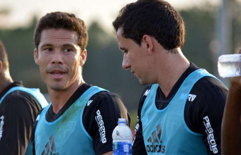 Hernanes e Pablo durante treino nos EUA: os dois serão titulares nesta quarta - FOTO: Rubens Chiri/saopaulofc.net