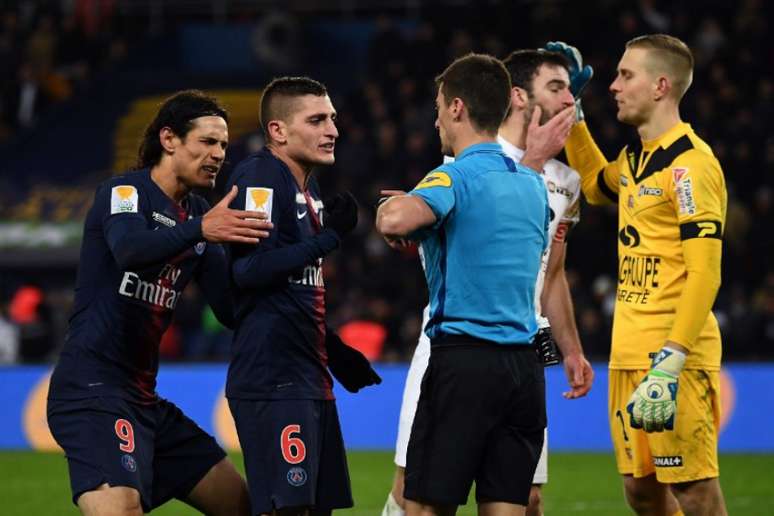 PSG ficou 'pistola' com a arbitragem (Foto: AFP)