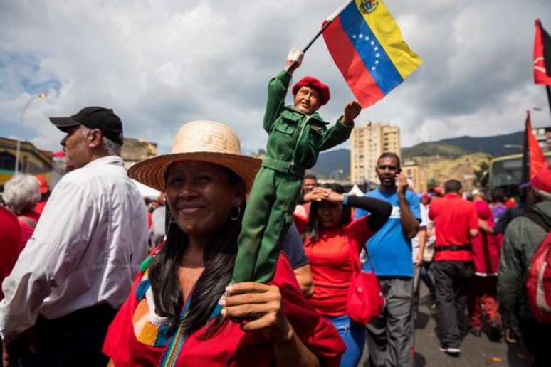 Paraguai rompe relações diplomáticas com Venezuela