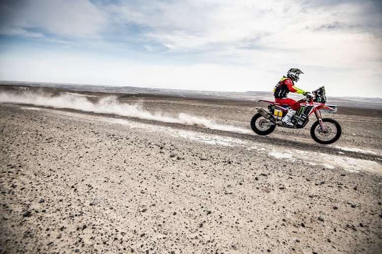 Joan Barreda e Ricky Brabe colocam as Honda CRF450 Rally no pódio virtual no segundo dia do Rally Dakar