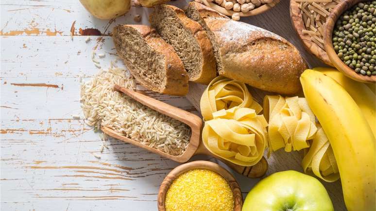 A fibra está presente em frutas, legumes, pães e massas integrais e lentilhas