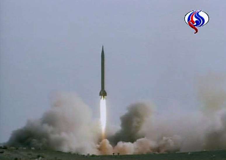 Imagem de vídeo de teste de míssil iraniano
09/07/2008
REUTERS/Iran tv via Reuters TV