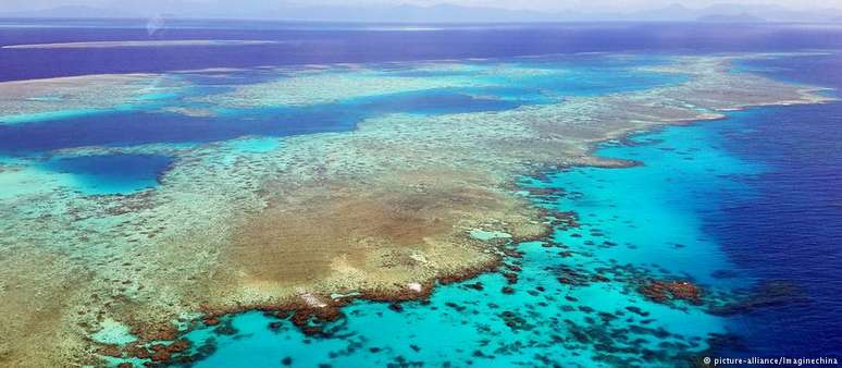 A Grande Barreira de Corais na Austrália, um dos ecossistemas ameaçados pelo aquecimento dos oceanos