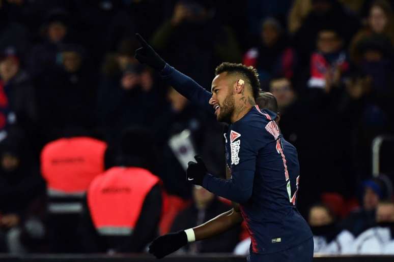 Brasileiro é o craque do PSG, mas quer voltar ao Barça (Foto: AFP)