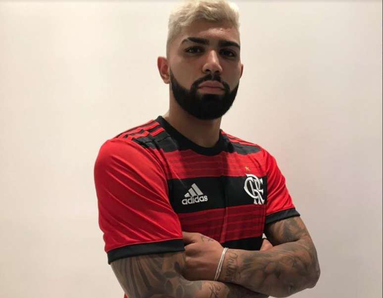 Gabigol foi apresentado pelo Flamengo (Foto: Divulgação 4ComM)