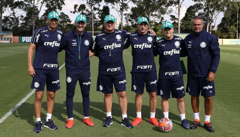 Comissão técnica do Palmeiras vai monitorar testes para definir o time titular