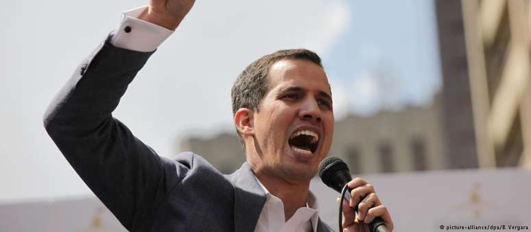 Juan Guaidó discursou em frente à sede da ONU em Caracas