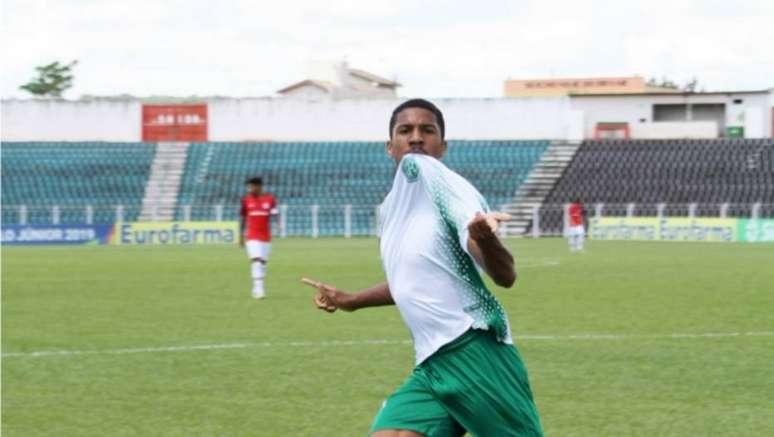 Davó, atacante do time sub-20 do Guarani