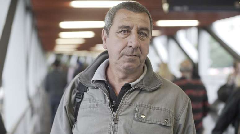 Deslocamento e trabalho ocupam 15 horas di&aacute;rias de Ludovico