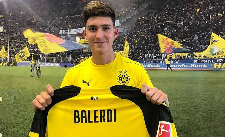 Leonardo Balerdi é anunciado pelo Borussia Dortmund