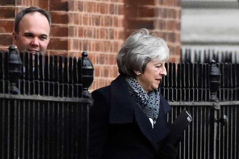 Primeira-ministra britânica, Theresa May, deixa residência oficial em Londres
14/01/2019 REUTERS/Clodagh Kilcoyne 