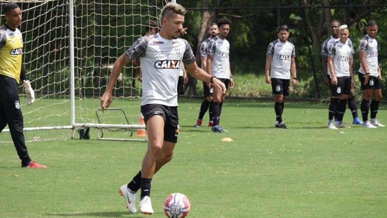 Hugo Cabral deixou o CSA e acertou com a Ponte Preta para a temporada 2019 (Foto: Fabiana Fantini/PontePress)