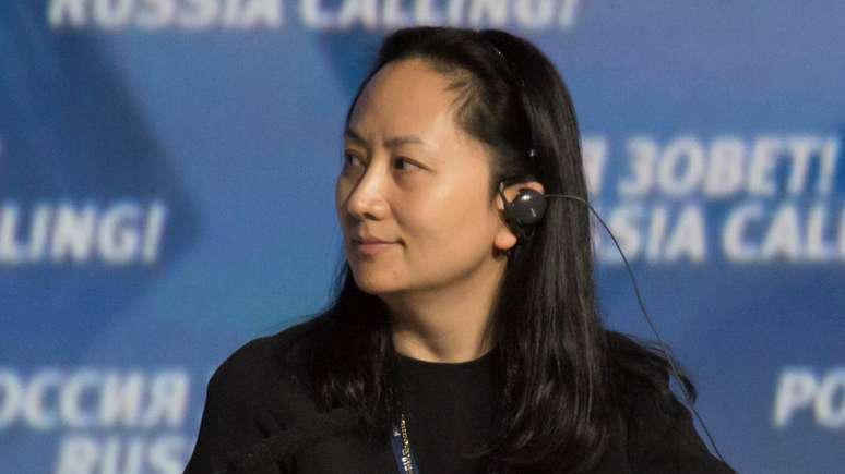 Meng Wanzhou é filha do fundador da Huawei e alta executiva da gigante de tecnologia ginesa. Para analistas, a pena de morte a um cidadão canadense é resposta da China à prisão de Meng