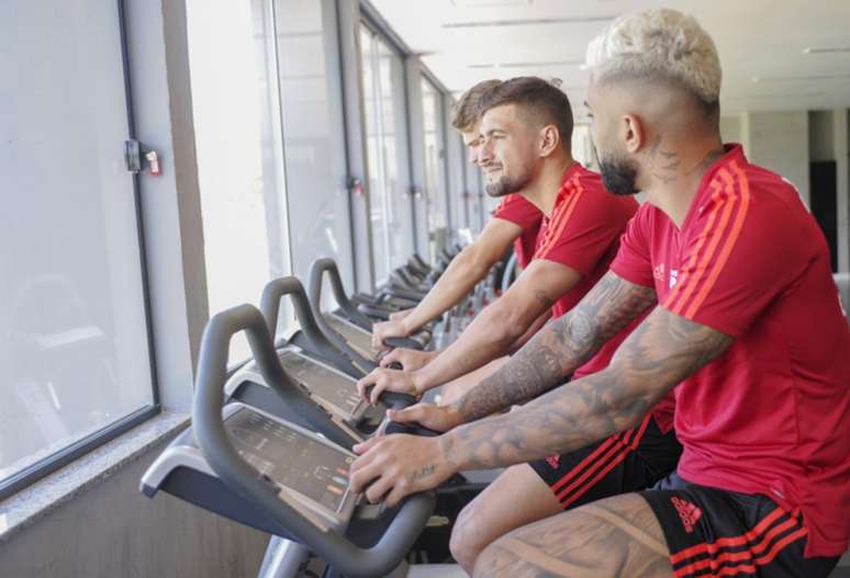 Gabigol e Arrascaeta: dupla está mostrando entrosamento dentro e fora de campo (Foto: Marcelo Cortes/Flamengo)