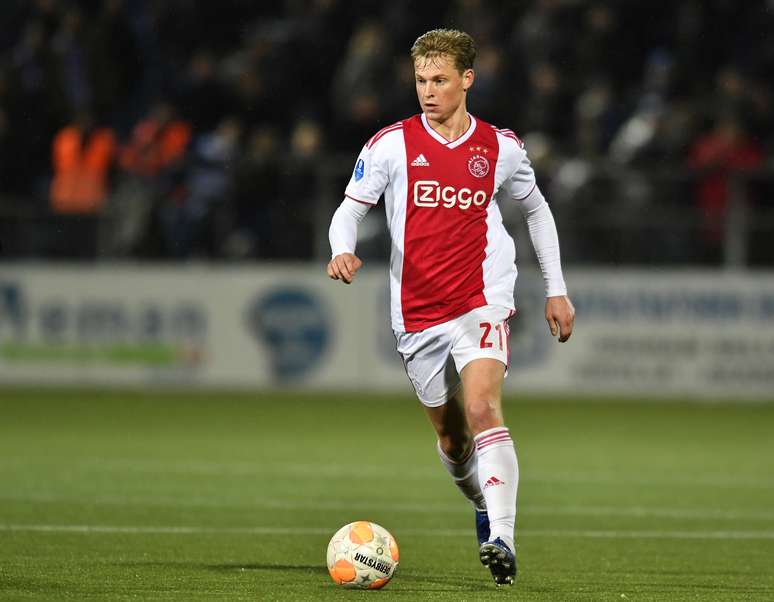Frenkie de Jong atua pelo Ajax (HOL)