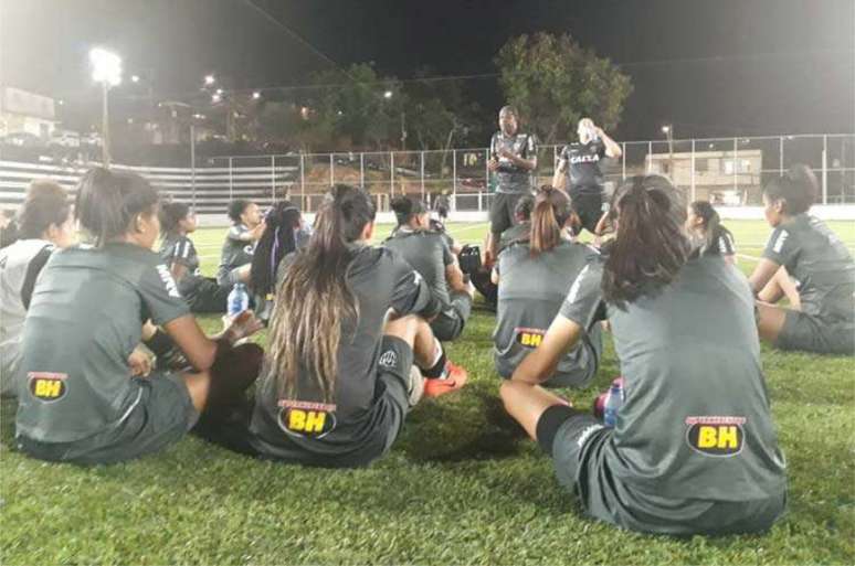 Com a criação da equipe feminina, o clube mineiro atende à uma norma da CBF e da Conmebol para incentivar o esporrte entre as moças. Dos grandes de Minas, falta apenas o Cruzeiro ter sua equipe feminina- Divulgação