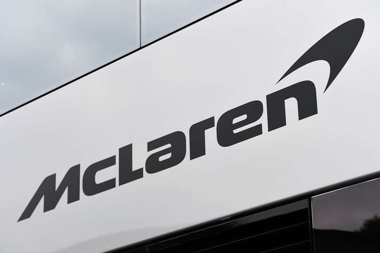 McLaren publica e exclui imediatamente foto do carro de 2019