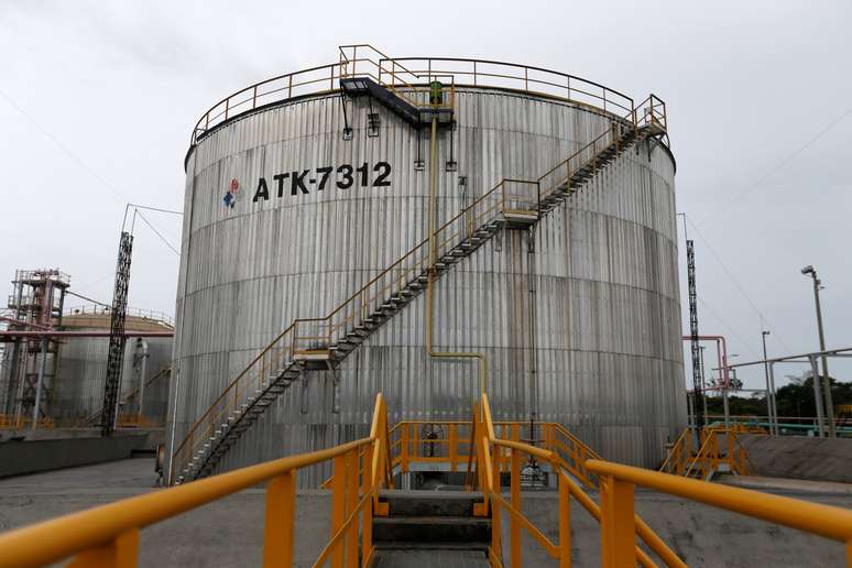 Tanques da Ecopetrol em Castilla, Colômbia REUTERS/Luisa Gonzalez