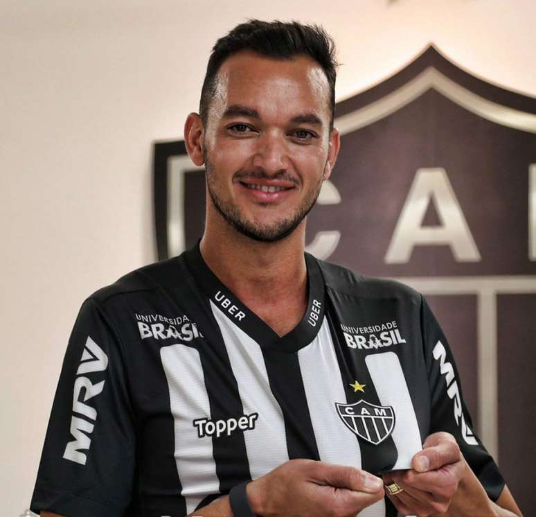 Principal contratação da equipe para 2019, Réver está liberado para jogar ao lado dos novos e antigos companheiros- Divulgação